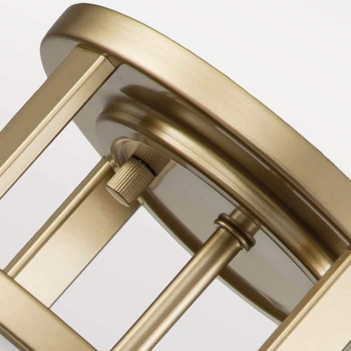Fusion Ø34 Messing plafondlamp Van Elstead Lighting - Het frame is aan de zijkanten voorzien van gecanneleerd opaalglas en aan de onderkant een glazen koepel als diffuser, waardoor een fascinerend lichteffect ontstaat.