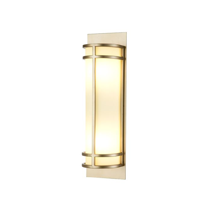 Fusion 43cm Messing wandlamp Van Elstead Lighting - Het armatuur bestaat uit een rechthoekige wandplaat en een reeks buitenste staven die een cilindervormig frame vasthouden.