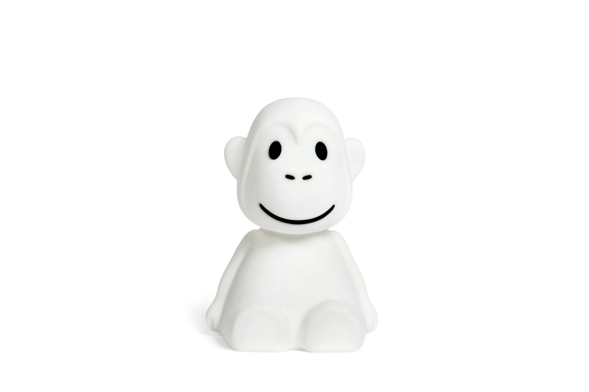 Monkey First Light Wit kinderlamp Van Mr Maria - De First Light Monkey lamp combineert stijl, functionaliteit en veiligheid en is daarmee de perfecte keuze voor ouders die op zoek zijn naar een betrouwbaar en schattig nachtlampje voor hun kinderen.