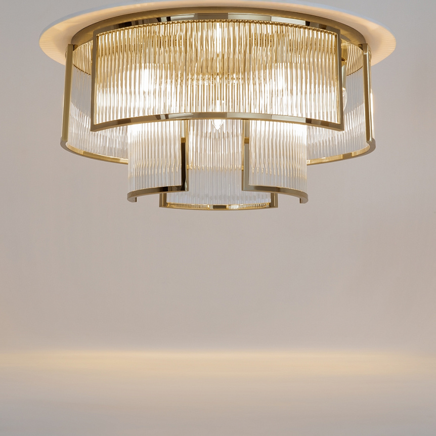Frame Ø65 Goud plafondlamp Van Maytoni - De prisma's verspreiden het licht op een mooie en effectieve manier, waardoor de sfeer in de kamer wordt verbeterd.