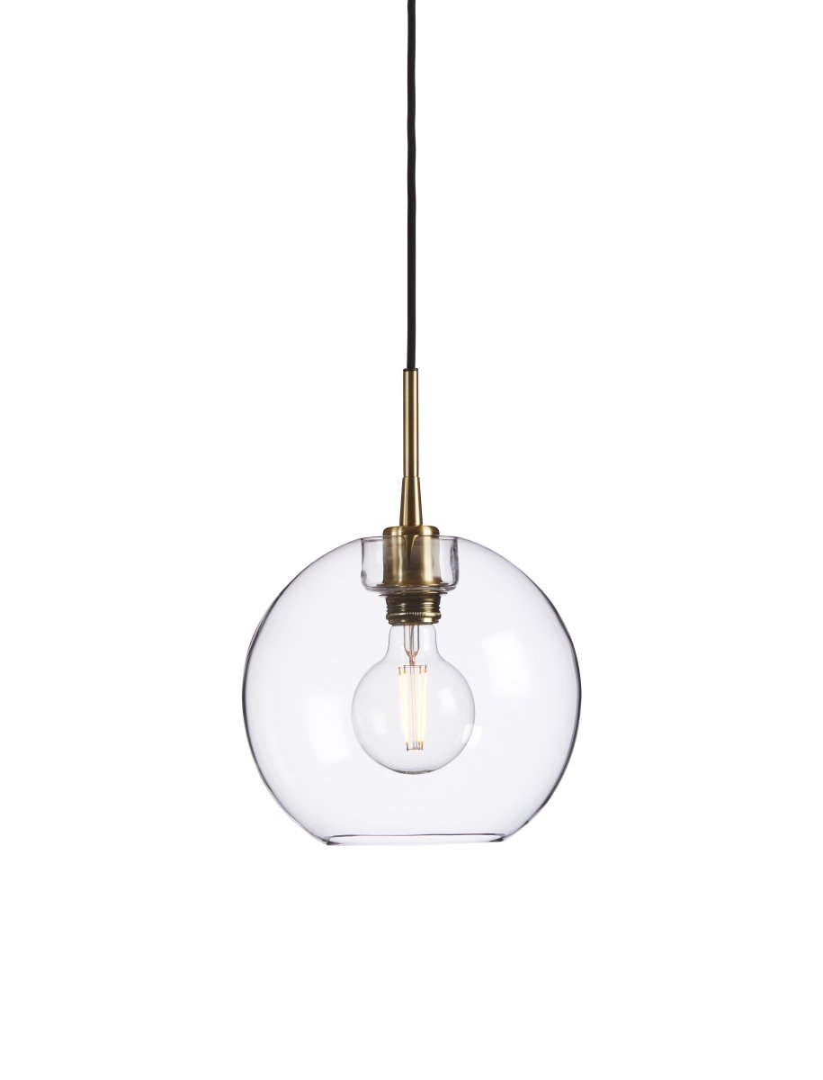  Gloria Ø26 Transparant/messing hanglamp Van Belid - Dankzij de prachtige lichtstroom is Gloria een echte blikvanger in de kamer, perfect voor boven de eettafel, in de woonkamer of als luxe detail in de hal.