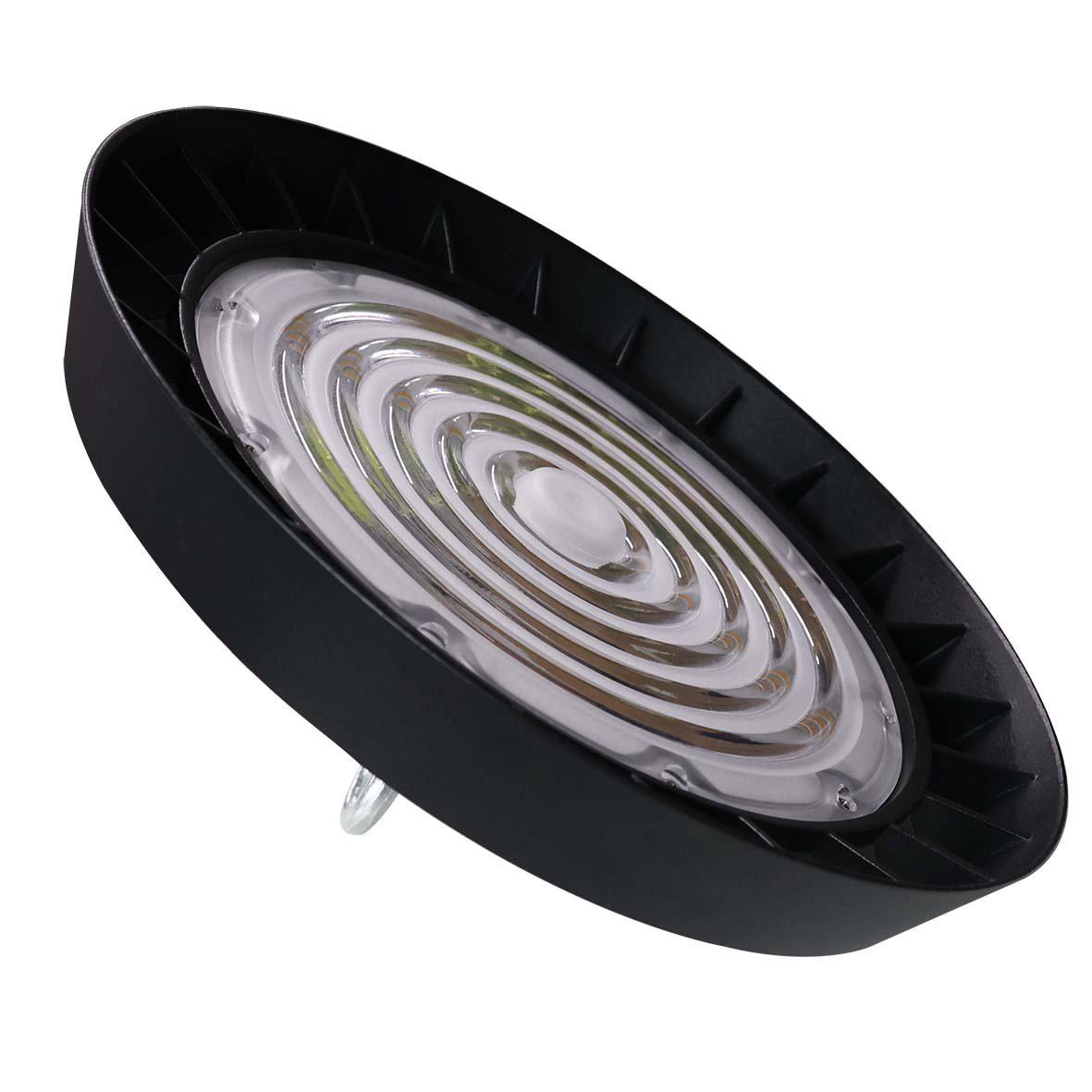 Highy High Bay 100W 4000K Zwart Van Designlight - Highy heeft een IP65-classificatie en een slagvastheid van IK08 voor zware omstandigheden.