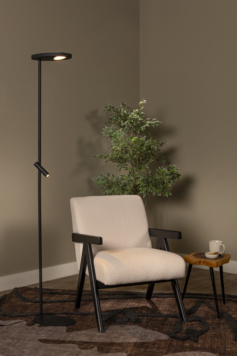 Ortolan Zwart vloerlamp Van Lucide - De uplight heeft een draaibaar LED-paneel in een ronde vorm dat om zijn eigen as kan worden gedraaid om het licht naar wens te richten.