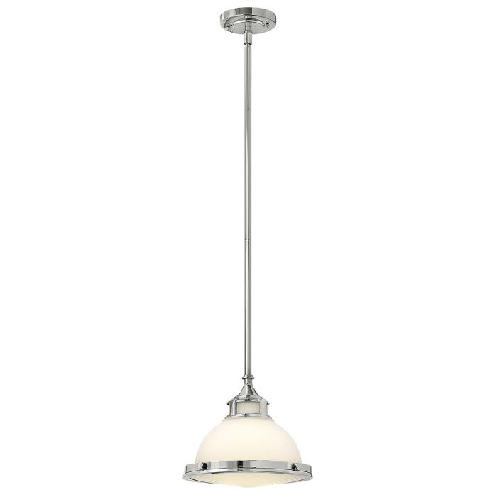 Amelia Ø30 Chroom hanglamp Van Elstead Lighting - Amelia har en klassisk pendeldesign som f&ouml;rnyar vintage-detaljer med ett gjutet glasf&auml;ste, en gjuten metallram samt framtr&auml;dande g&aring;ngj&auml;rn och sp&auml;nnen.