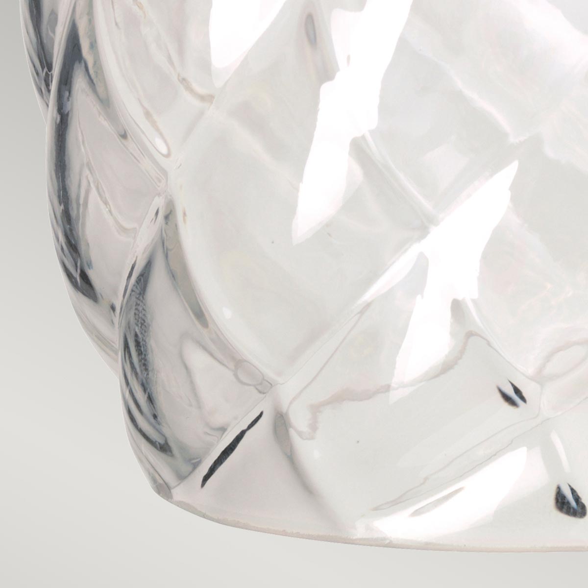 Plantation Ø12 Gepolijst antiek nikkel badkamerlamp Van Elstead Lighting - De Plantation wandlamp in gepolijst antiek nikkel straalt elegantie uit met zijn unieke, optisch glazen kap in de vorm van een ananas.