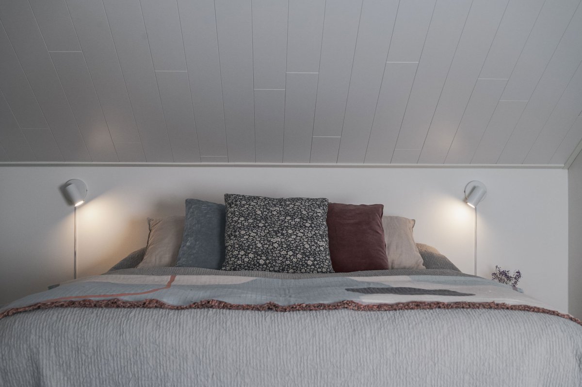Marlina Wit leeslamp Van Trio Lighting - De moderne wandspot MARLEY biedt met zijn strakke design verlichting op maat voor de woonkamer of hal.