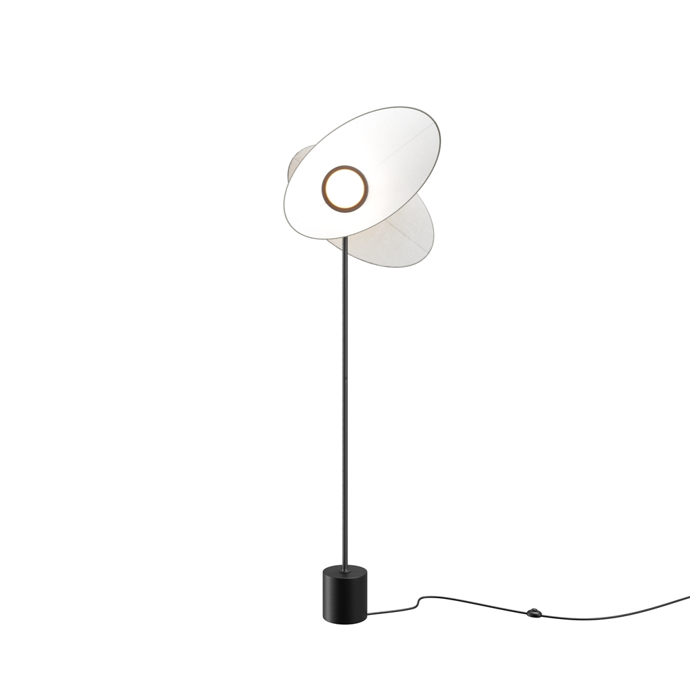 Evolution Wit vloerlamp Van Maytoni - De matte koepel rondom de LED-verlichting zorgt voor een zacht, aangenaam licht en de lamp is dimbaar via een ge&iuml;ntegreerde dimmer.