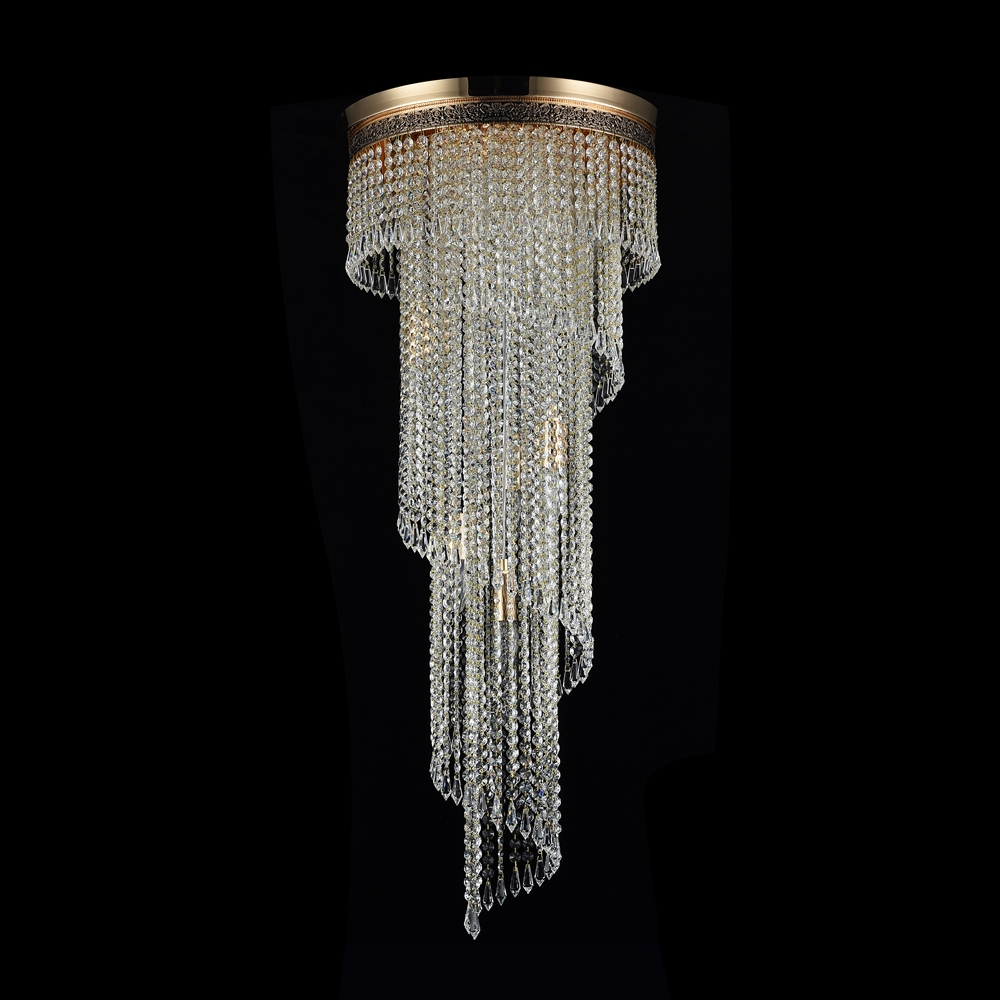 Cascade Ø42 Goud kristal Van Maytoni - De decoratieve prisma's hangen op verschillende niveaus en omarmen de lichtbronnen, waardoor een stralend lichtspel en een exclusieve uitstraling ontstaat.