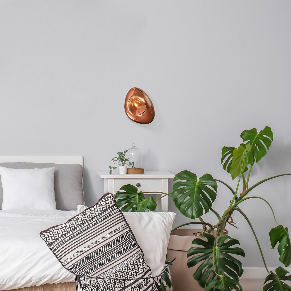 Mabell 28cm Koper wandlamp Van Maytoni - Door er meerdere in een groepje aan de muur te hangen, cre&euml;ert u een stijlvol kunstwerk dat functionaliteit en esthetiek combineert.