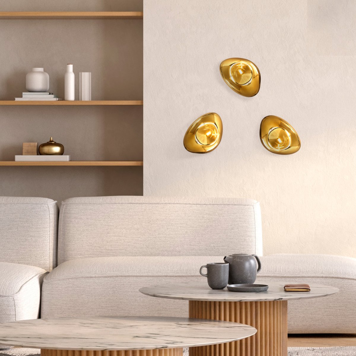 Mabell 28cm Goud wandlamp Van Maytoni - Door er meerdere in een groepje aan de muur te hangen, creëert u een stijlvol kunstwerk dat functionaliteit en esthetiek combineert.