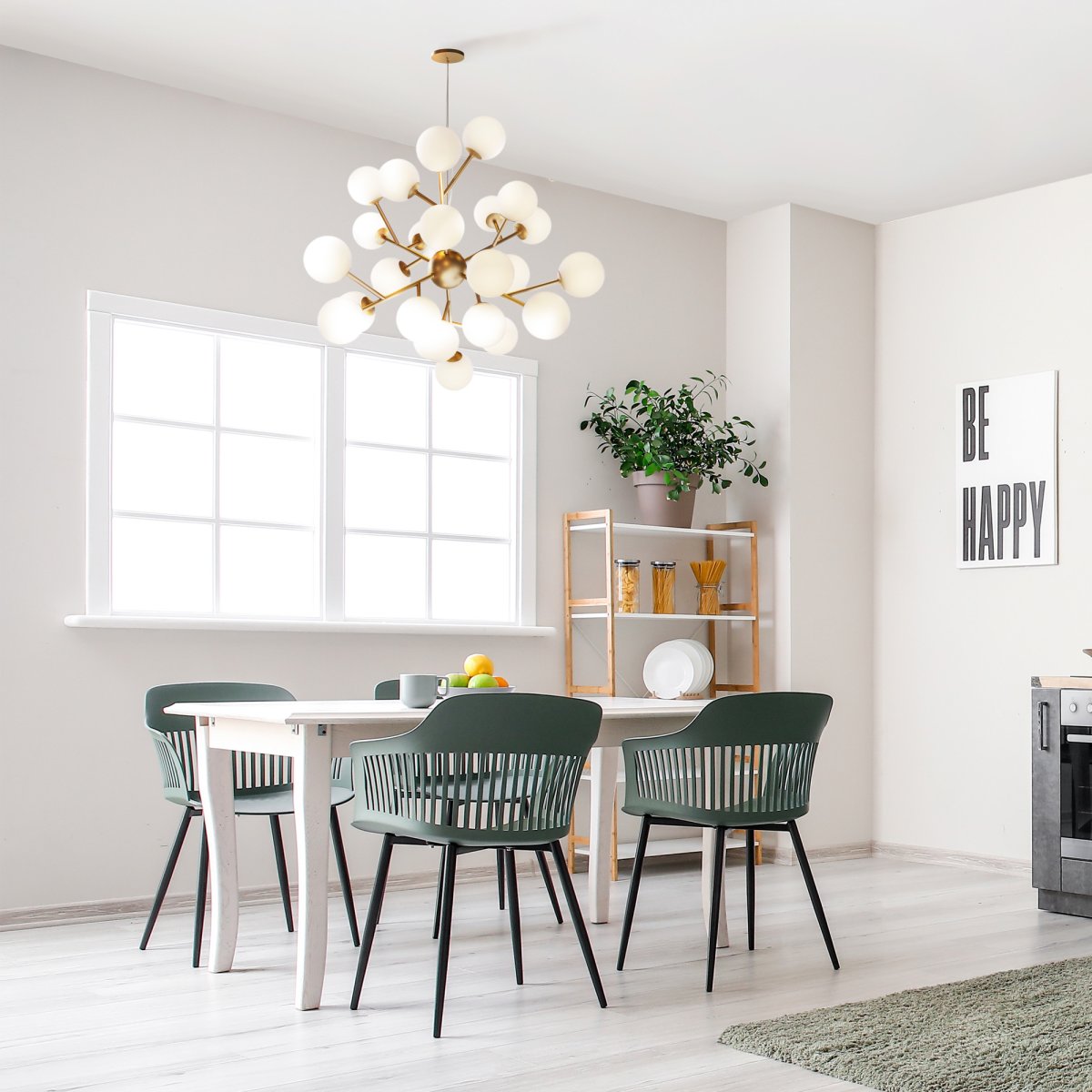 Dallas Ø65 Goud hanglamp Van Maytoni - Het unieke ontwerp met ronde glazen koepels in verschillende richtingen cre&euml;ert een dramatisch en elegant lichtspel dat de kamer vult met warmte en karakter.