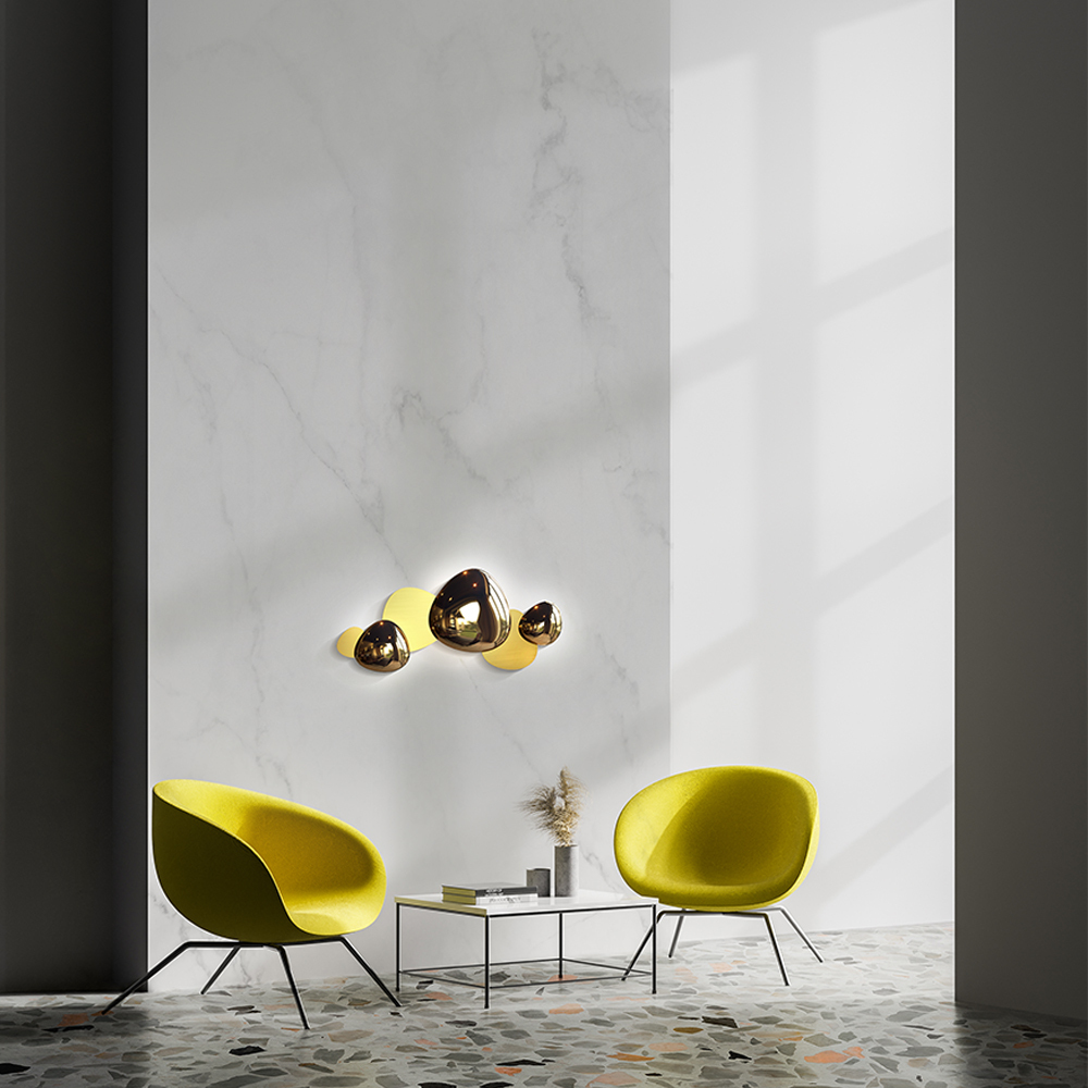 Jack-stone 80cm Goud wandlamp Van Maytoni - Ideaal om een exclusieve touch aan de woonkamer of hal te geven en tegelijkertijd een warm en uitnodigend licht te verspreiden.