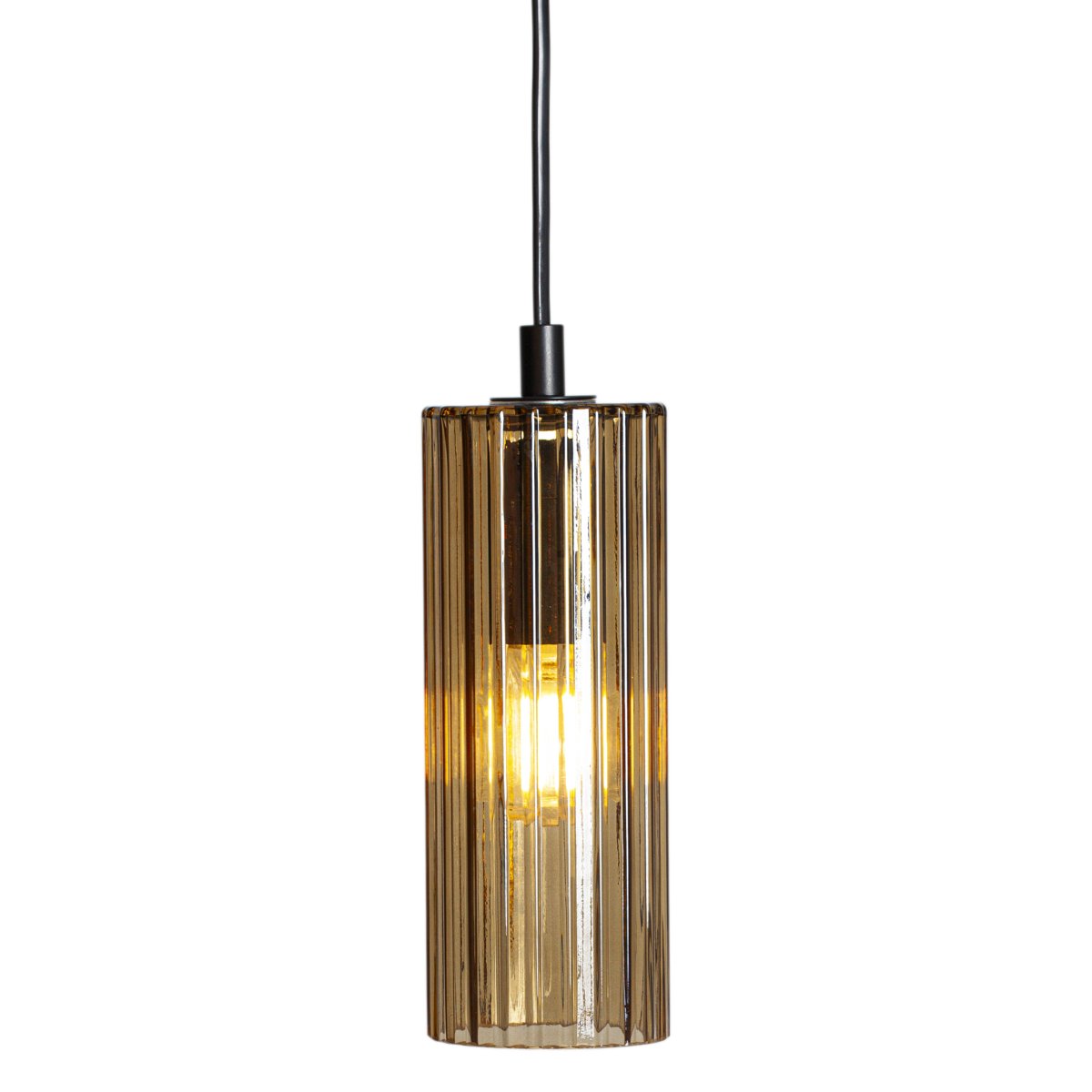 Kiera Ø7 Amber raamlamp Van Cottex - Het geribbelde glas zorgt voor een mooi lichtspel en geeft de lamp een elegante uitstraling.