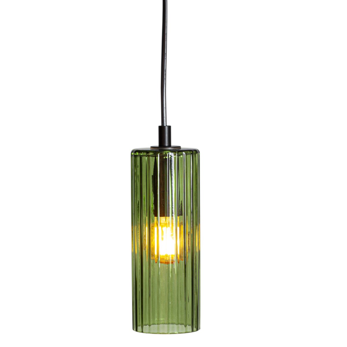 Kiera Ø7 Groente raamlamp Van Cottex - Het geribbelde glas zorgt voor een mooi lichtspel en geeft de lamp een elegante uitstraling.