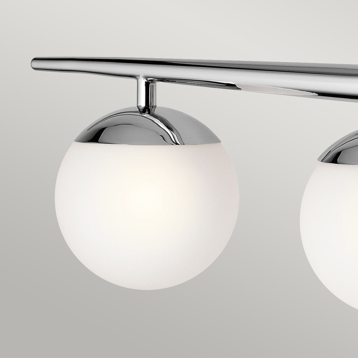 Jasper 62cm Gepolijst chroom badkamerlamp Van Elstead Lighting - Dankzij het stijlvolle design is de lamp zowel praktisch als decoratief in de badkamer.