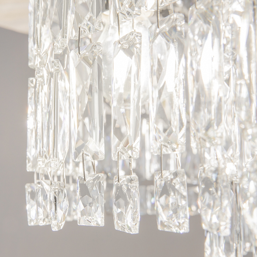 Dune Ø45 Chroom kristal Van Maytoni - Ideaal voor in de hal, woonkamer of boven de eetkamer voor een verfijnd en stralend interieurdetail.