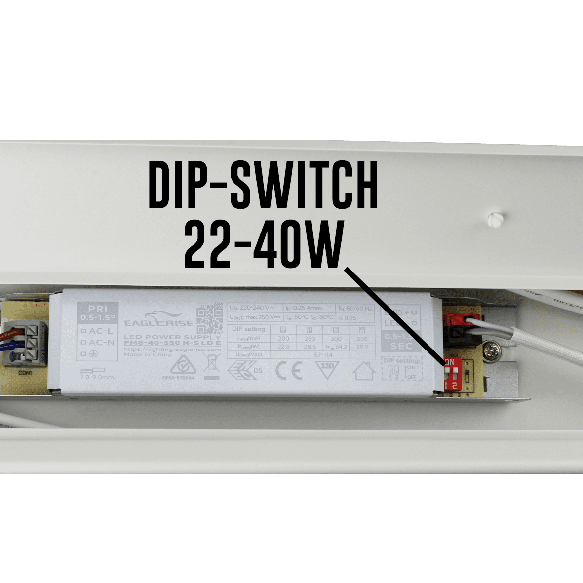 Liny Basic 4000K 130cm Wit Van Designlight - De armatuur is voorzien van een instelbaar vermogen via een dip-schakelaar, waardoor het lichtniveau en het energieverbruik eenvoudig kunnen worden aangepast aan de behoeften van de ruimte.
