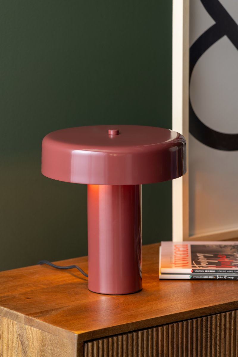 Riqueza Palo 26cm Bourgogne tafellamp Van Leitmotiv - Riqueza Palo is een stijlvolle tafellamp van metaal met een glanzende afwerking in een bordeauxrode kap.