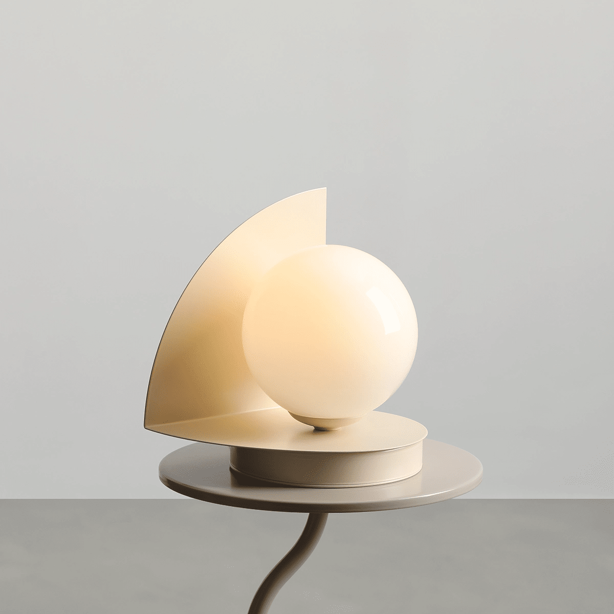 Loop 20cm Crèmewit tafellamp Van Artera - Het zorgt niet alleen voor gezellige verlichting, maar is ook nog eens een stijlvol detail in het interieur.