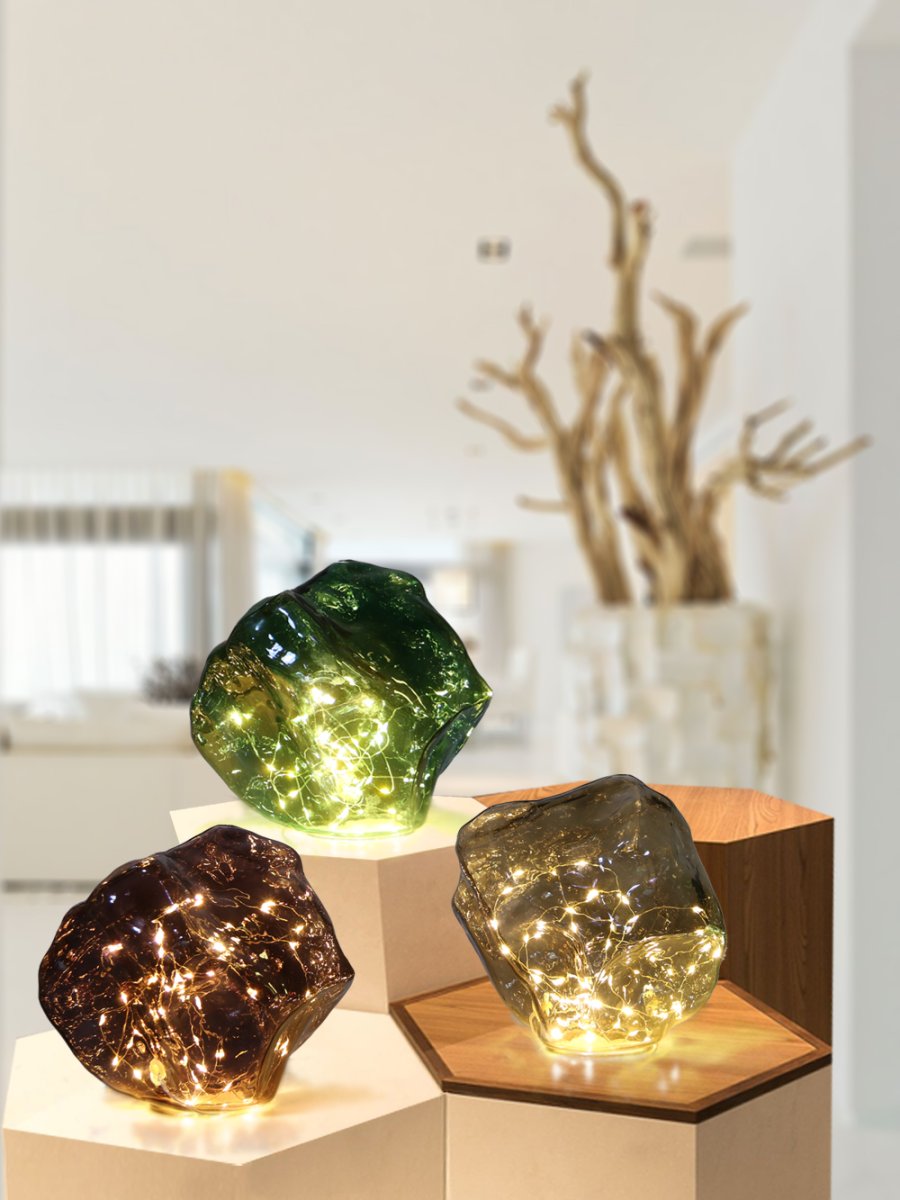 Bergsten 22cm Groente tafellamp Van Pixie Design - De lamp is voorzien van een timer en een praktische 5-staps dimmer, waarmee u het licht naar wens kunt aanpassen.