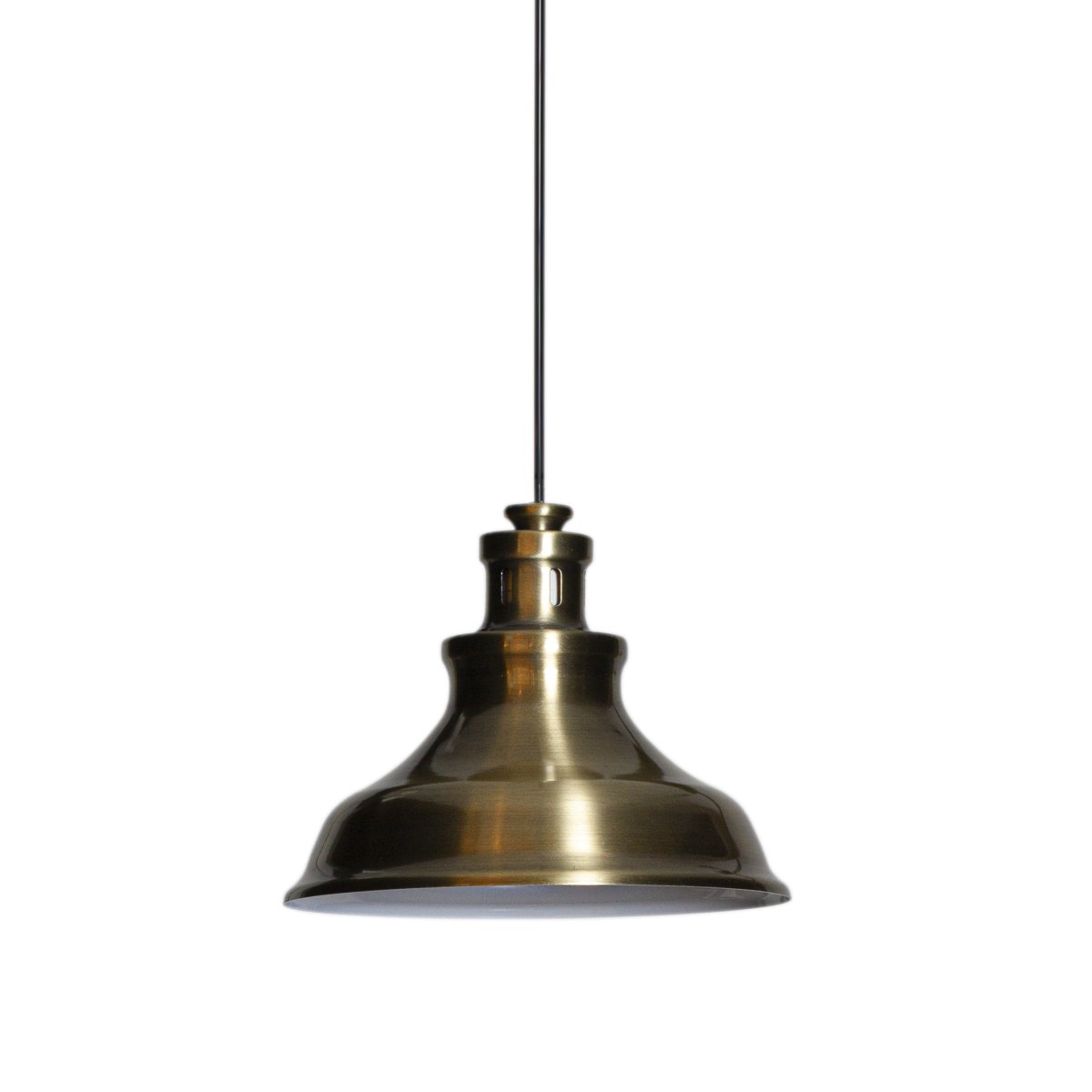 New Haven Ø17 Messing raamlamp Van Cottex - De New Haven hanglamp in metaal met een messing afwerking is een elegante lamp met een vintage-ge&iuml;nspireerd design.