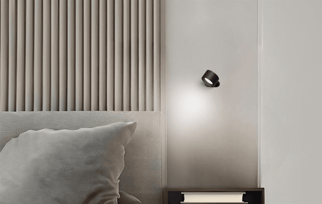 No Cable Zwart Draagbare Van Unison - De draaibare armatuur is voorzien van een aan/uit-schakelaar met een 3-staps dimfunctie waarmee u de kleurtemperatuur kunt wijzigen van warm geel naar warm wit, voor eenvoudige kleuraanpassing.