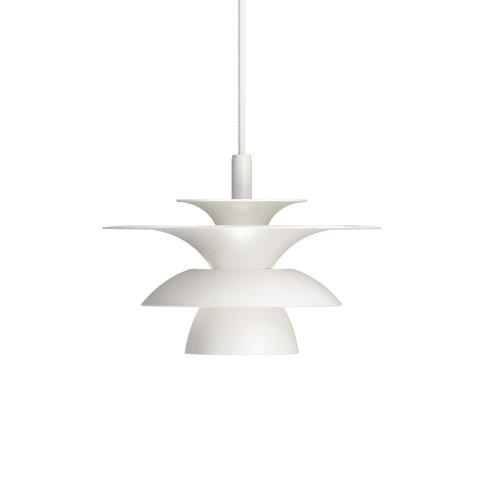 Picasso Ø18 Mat wit hanglamp Van Belid - De hanglamp heeft sobere, lichte kleuren die goed te combineren zijn met een klassiek Scandinavisch interieur.