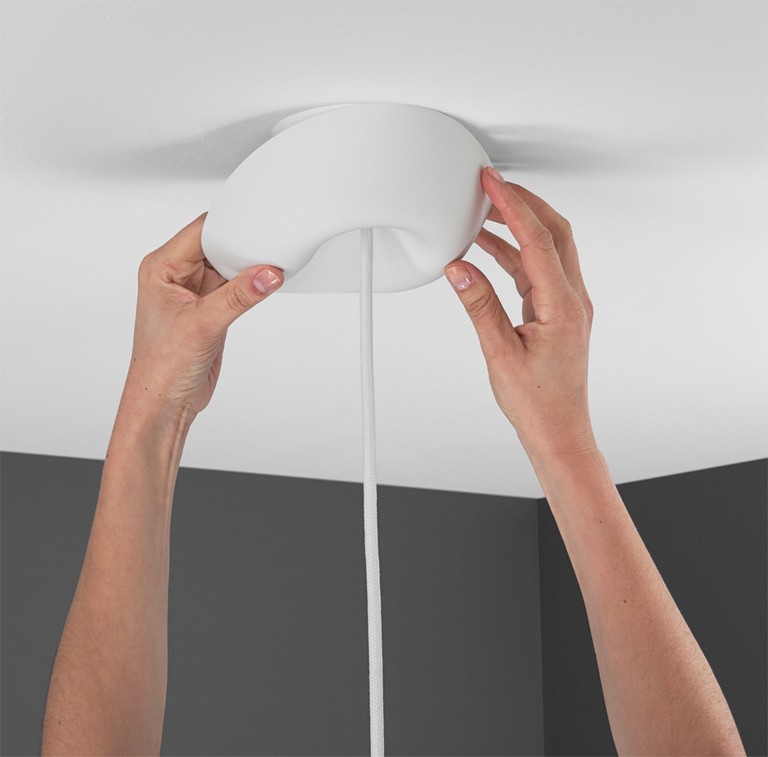 Cable Cup Classic Wit Van CableCup - De bekroonde CableCup is een slimme en eenvoudige oplossing om plafondlampen te krijgen die perfect passen in elk plafond - schuin of plat!