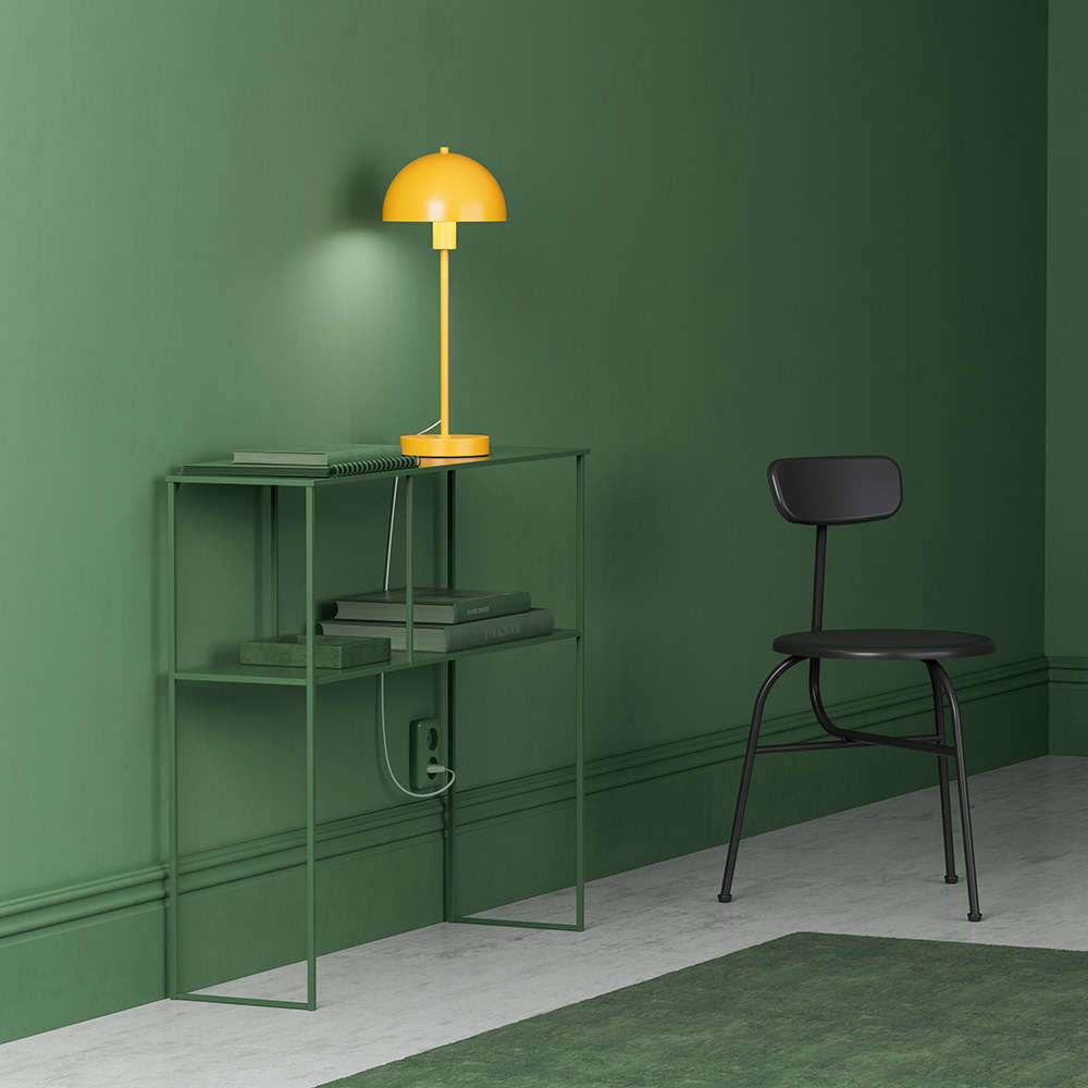 Vienda 48cm Geel tafellamp Van Herstal - De Vienda tafellamp heeft een klassiek en elegant design, waardoor de lamp jarenlang in huis gebruikt kan worden.