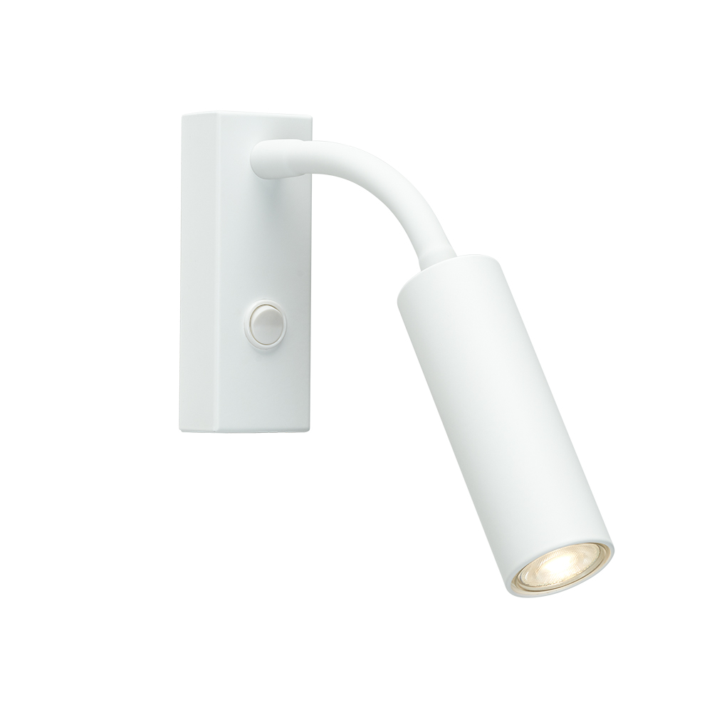 Pipeline Flex Mat wit leeslamp Van Herstal - Met een hoogte van slechts 12,5 cm, een breedte van 4,5 cm en een afstand van 22,4 cm tot de muur, geeft deze elegante lamp perfect gericht licht om bij te lezen of een gezellige sfeer te cre&euml;ren.