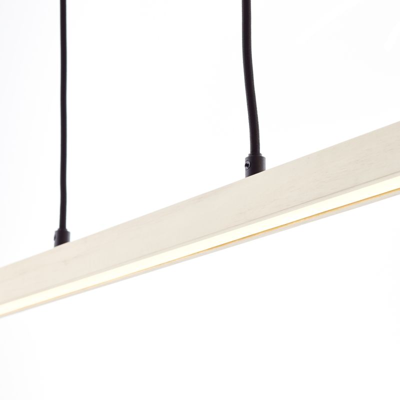 Arion 103cm Hout hanglamp Van Brilliant - Met een lichtstroom van 2400 lumen en een warmwitte kleurtemperatuur van 3000 Kelvin verspreidt hij een krachtig en warmwit licht dat perfect past in zowel de eetkamer als het kantoor.