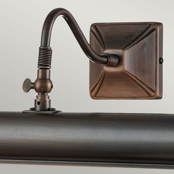 Picture 39cm Bronzen Van Elstead Lighting - Een eenvoudige serie stijlvolle en elegante schilderijlampen in een donkerbronzen afwerking.