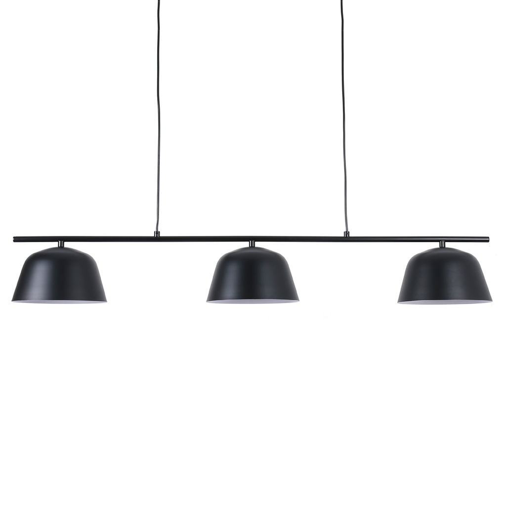 Pop 125cm Zwart hanglamp Van Nordic Lighting - Pop is een stijlvolle plafondlamp van metaal met een zwarte afwerking die een rustige en moderne indruk geeft.