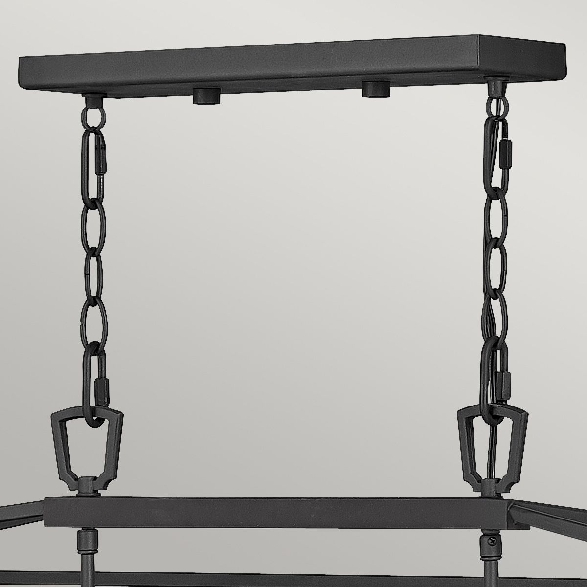 Alford Place 102cm Zwart Van Elstead Lighting - Alford Place &auml;r en stilfull och tidl&ouml;s takpendel som ger din uteplats, veranda eller entr&eacute; ett elegant uttryck.