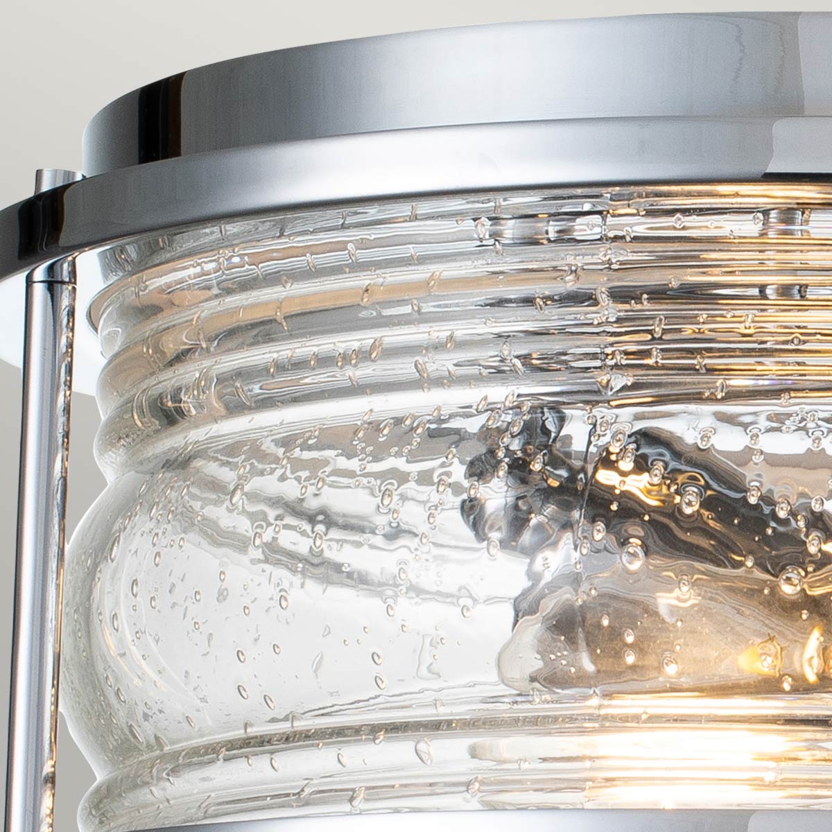 Ashland Bay Ø30 Chroom badkamerlamp Van Elstead Lighting - Ideaal voor het creëren van een warme en uitnodigende sfeer en tegelijkertijd functionele verlichting.