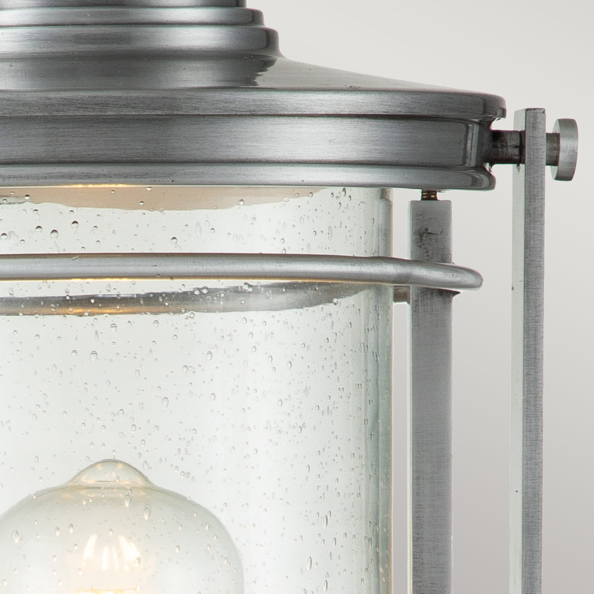 Booker 47cm Aluminium Van Elstead Lighting - Booker &auml;r en stilfull och robust portlykta med en design inspirerad av klassiska marina lanternor.