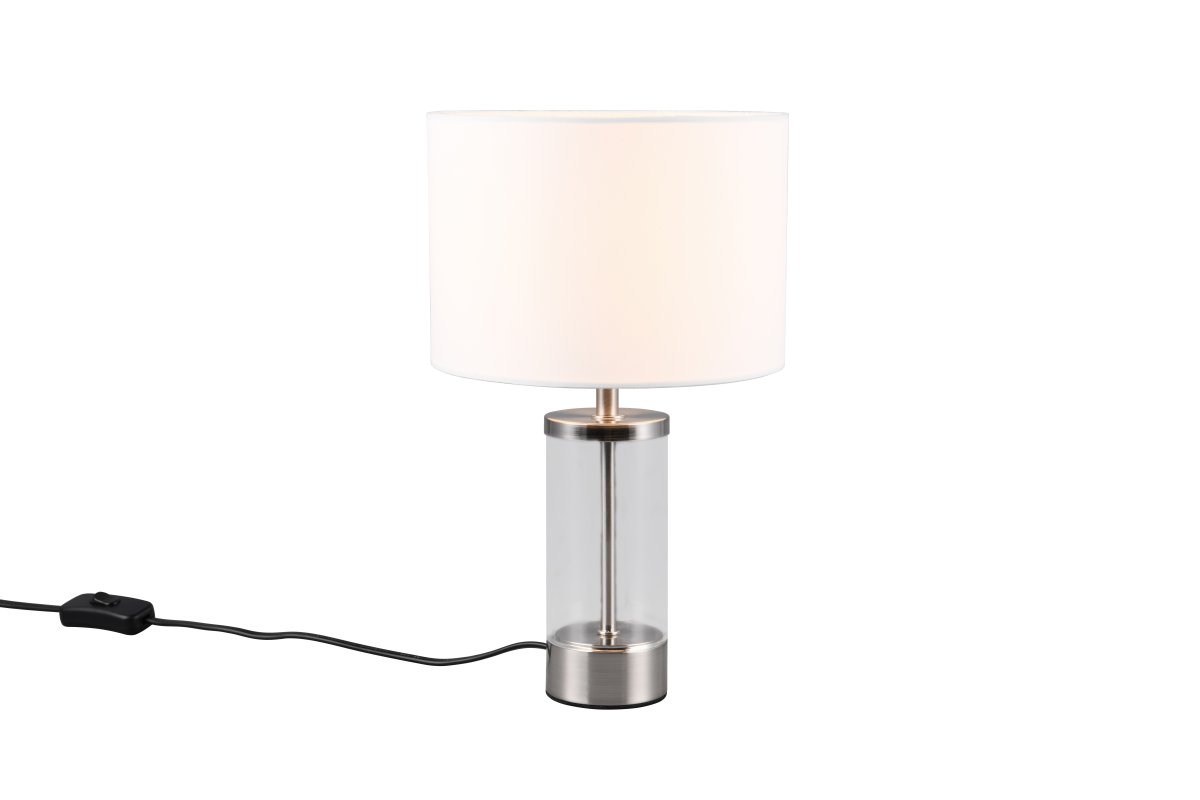 Grazia 34cm Wit tafellamp Van Trio Lighting - De Grazia tafellamp combineert een elegante stoffen kap met een stijlvolle cilindrische voet van glas en metaal, wat een harmonieuze en verfijnde indruk geeft.