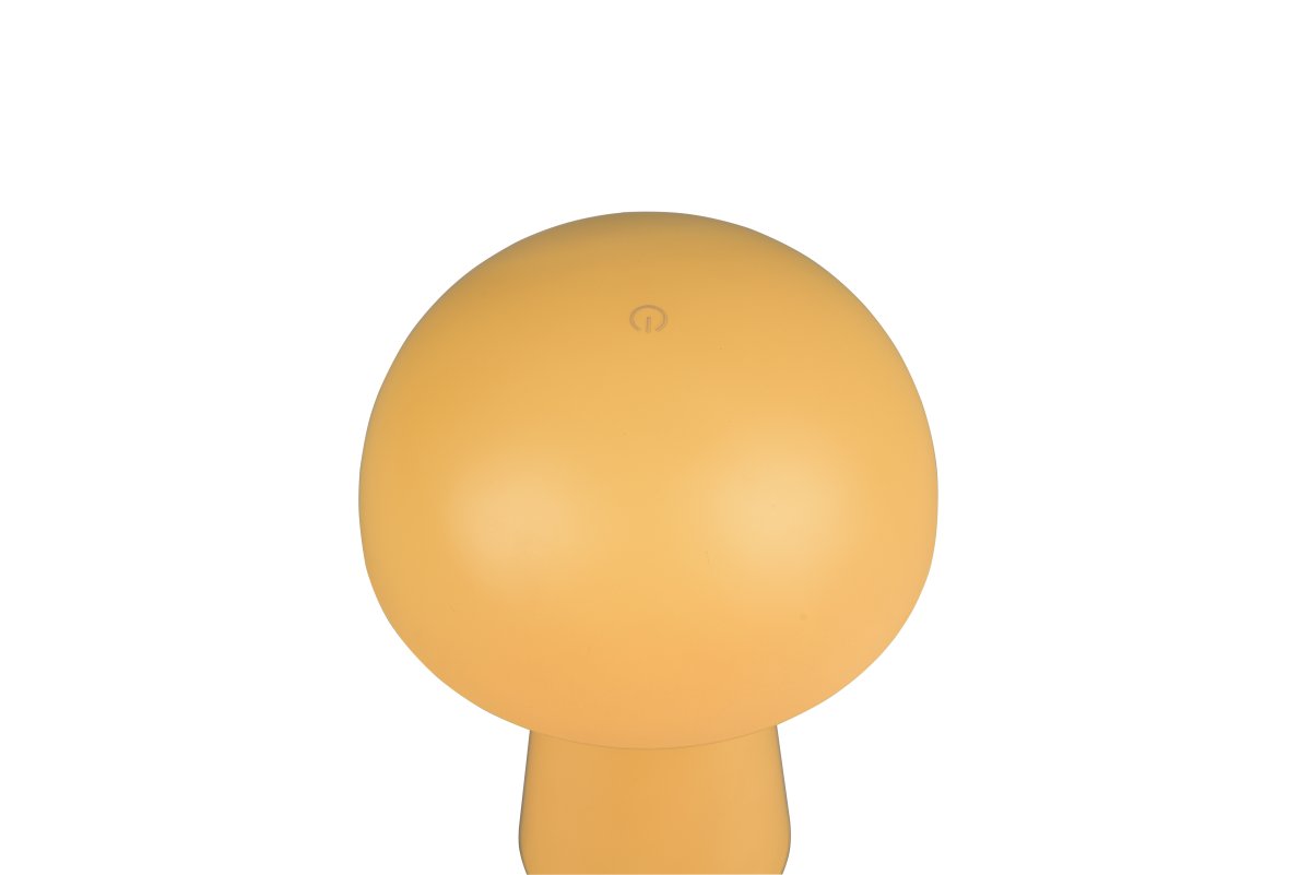 Lennon 22cm Goud Draagbare Van Trio Lighting - De lamp werkt op batterijen en is eenvoudig mee te nemen naar tuinfeestjes.