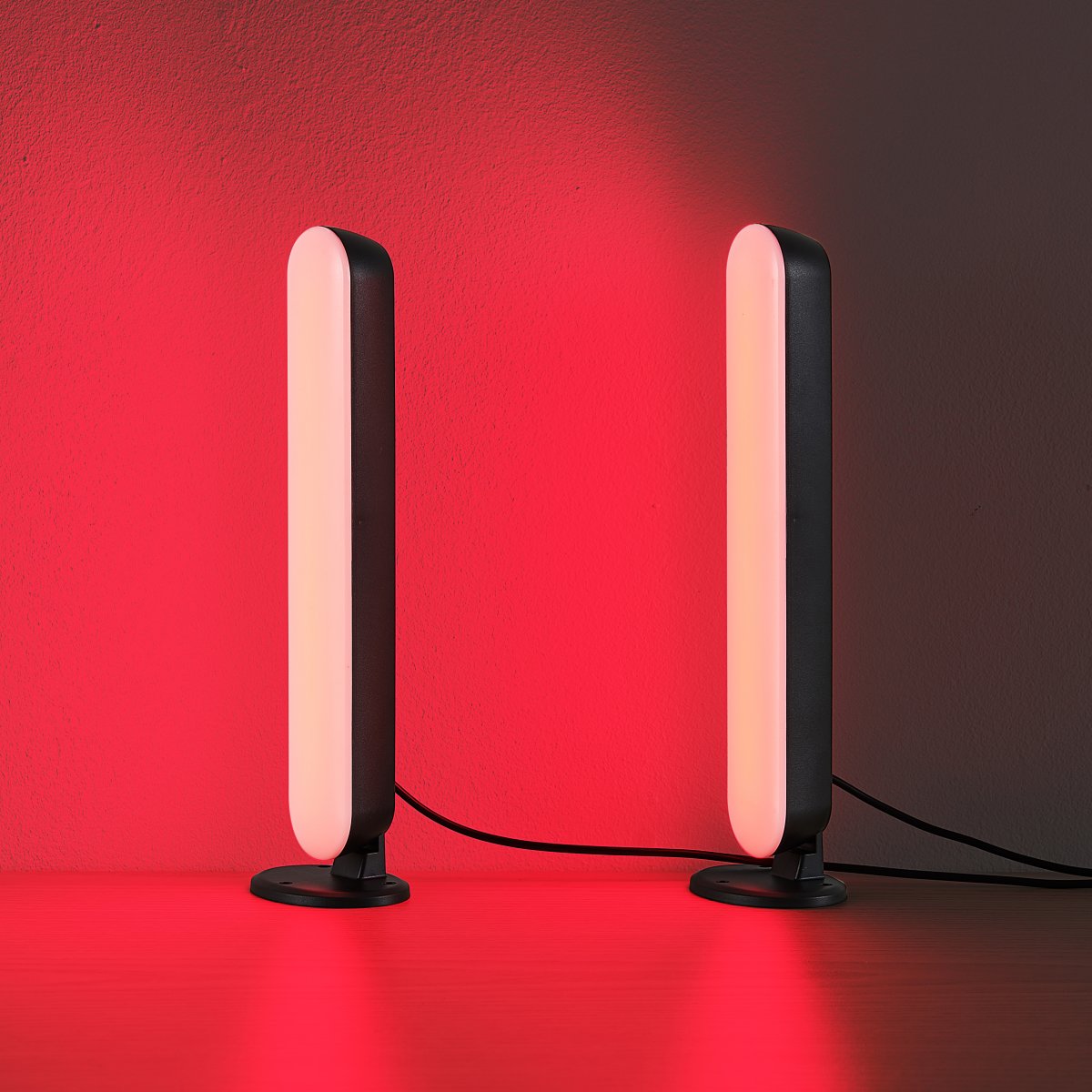 Game 28cm Zwart tafellamp Van Trio Lighting - Met de Sound Control-functie reageren de RGB-LED's van de verlichting in realtime op uw geluid.