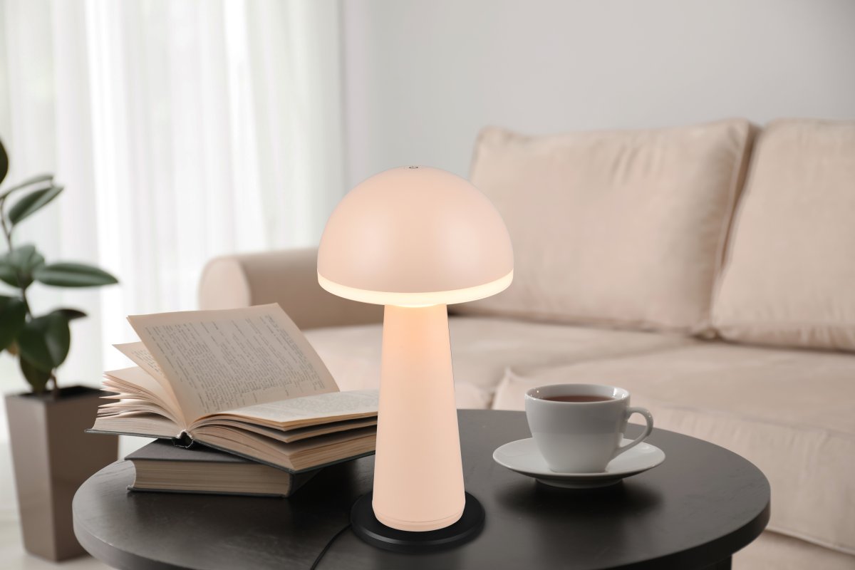 Fungo 30cm Zand Draagbare Van Trio Lighting - De draagbare tafellamp Fungo combineert een tijdloos design met innovatieve functies, waardoor het een favoriet is onder de oplaadbare lampen.