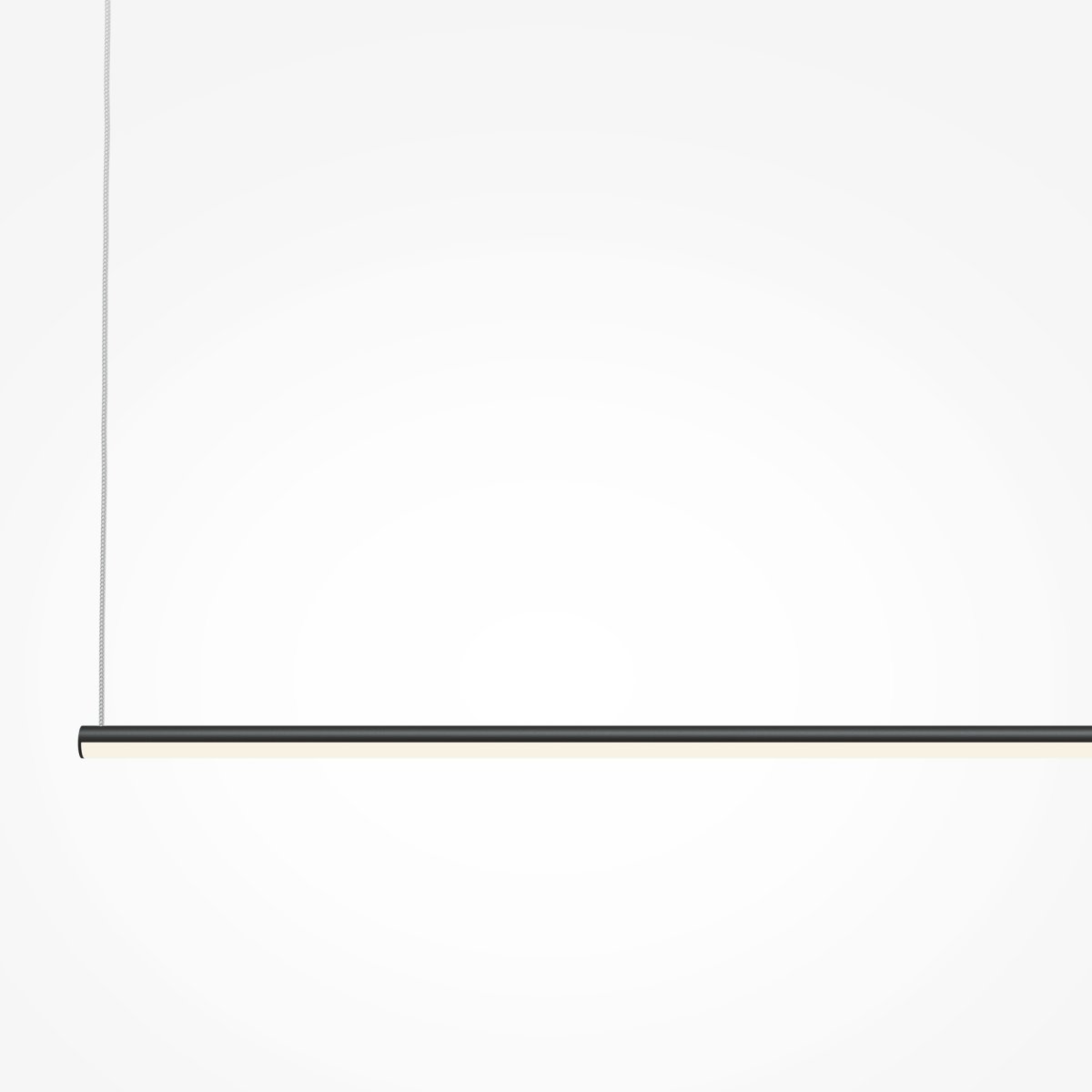 Halo 80cm Zwart hanglamp Van Maytoni - De eenvoudige en elegante vorm maakt het een veelzijdige verlichtingsoplossing die past bij zowel moderne als industriële interieurs, terwijl het ook een discreet stijlstatement is.