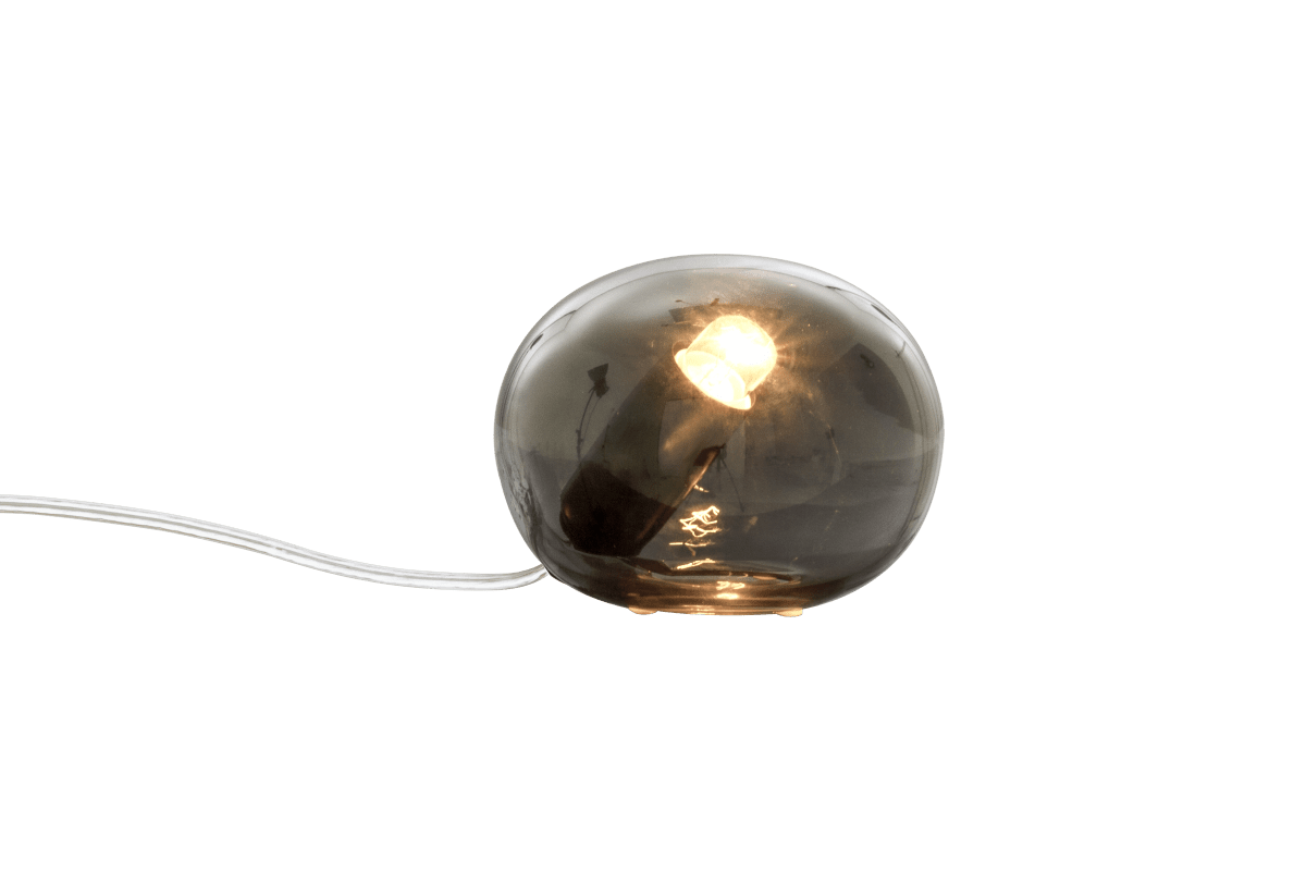 Globus 10cm Rookkleurig tafellamp Van Aneta Lighting - Globus tafellamp van gerookt glas met een lichtbron in de glazen bol die zorgt voor een decoratief en comfortabel licht.