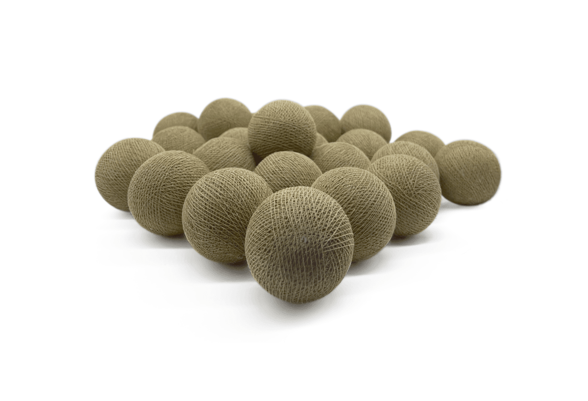 Irislights Sand Beige 20-lights Zand Van Irislights - De slinger wordt geleverd met een snoer van 1,5 meter, een aan/uit-schakelaar en een stekker.