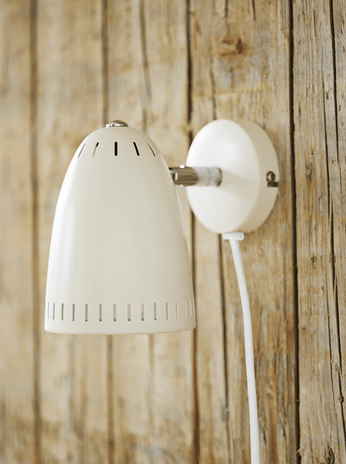 Dynamo Wit leeslamp Van Superliving - Eenvoudig te monteren en past bij alle interieurstijlen &ndash; Dynamo is de perfecte combinatie van functionaliteit en stijl.