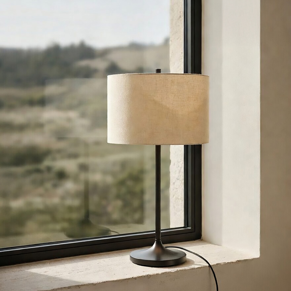 Soft 64cm Natuur/brons tafellamp Van Belid - De Soft tafellamp is een stijlvolle en harmonieuze lamp met een kap van natuurlijk, Europees linnen en een voet met een metallic bronzen afwerking.