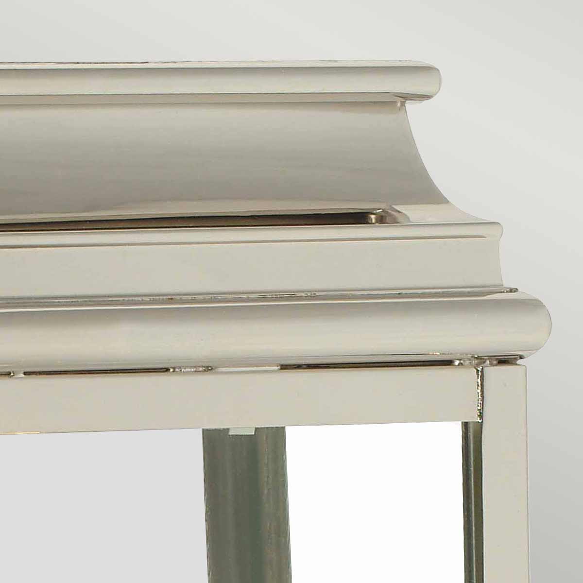 St Martins 30cm Nikkel buitenlamp Van Elstead Lighting - Gemaakt van massief messing en helder glas, het is een stevige en duurzame constructie die in de loop van de tijd een prachtige patina krijgt.