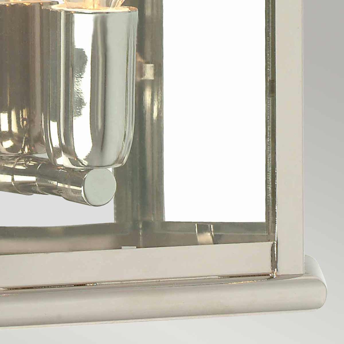 St Martins 30cm Nikkel buitenlamp Van Elstead Lighting - Gemaakt van massief messing en helder glas, het is een stevige en duurzame constructie die in de loop van de tijd een prachtige patina krijgt.