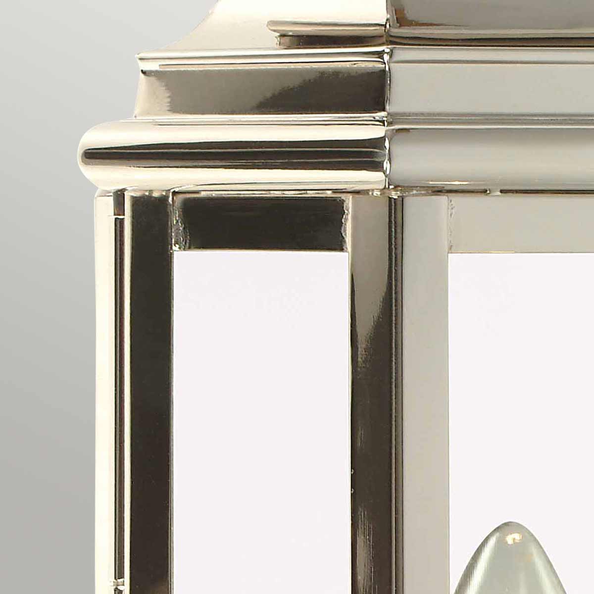 St Martins 30cm Nikkel buitenlamp Van Elstead Lighting - Gemaakt van massief messing en helder glas, het is een stevige en duurzame constructie die in de loop van de tijd een prachtige patina krijgt.