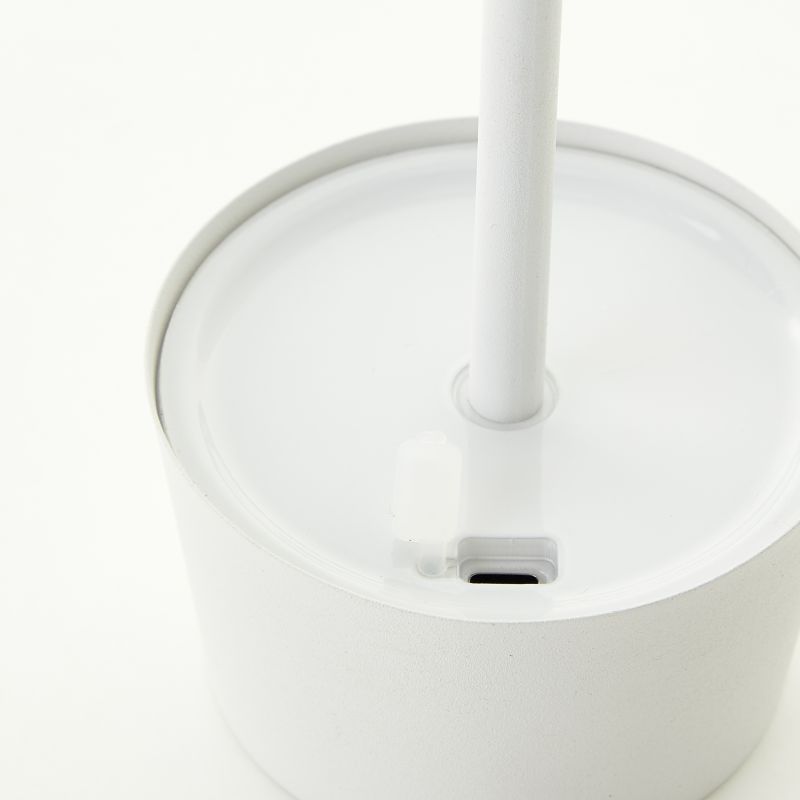 Jona 25cm Wit Draagbare Van Brilliant - De hoogte is ook verstelbaar als je een lamp wilt die korter is dan 25 cm.