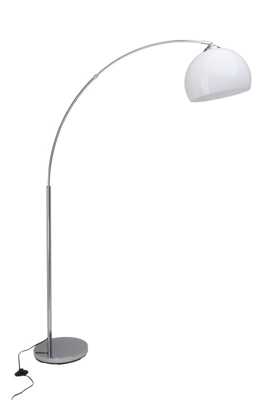 Vessa Chroom vloerlamp Van Brilliant - Dankzij de uitstekende arm kan de lamp op &eacute;&eacute;n plek staan, maar toch een andere plek verlichten - perfect als leeslamp achter de bank of als aanvulling op de algemene verlichting.